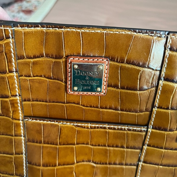 Dooney & Bourke Handbag &Wallet, brown - Picture 2 of 8